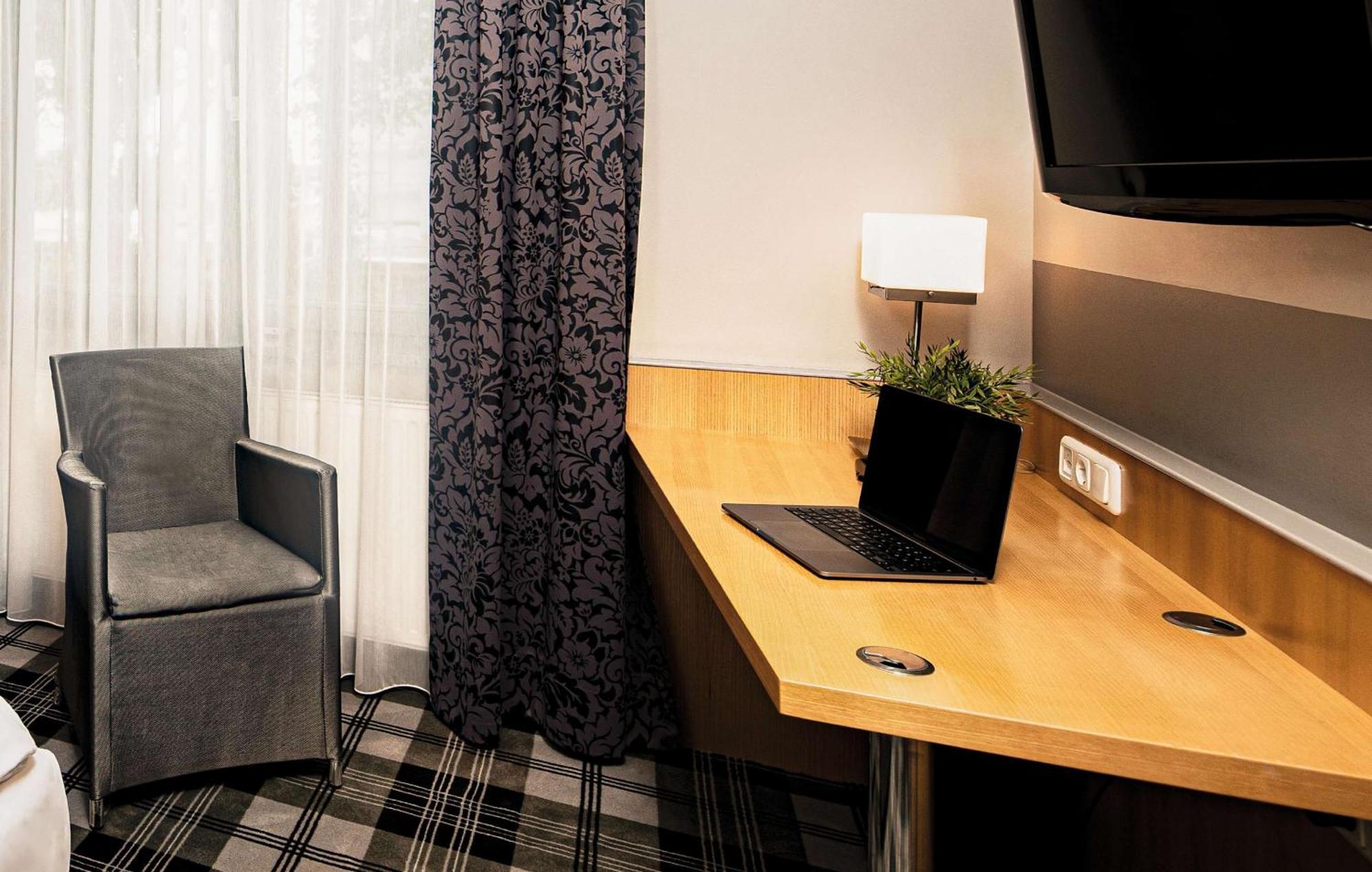 Median Hotel Hannover Lehrte Eksteriør billede